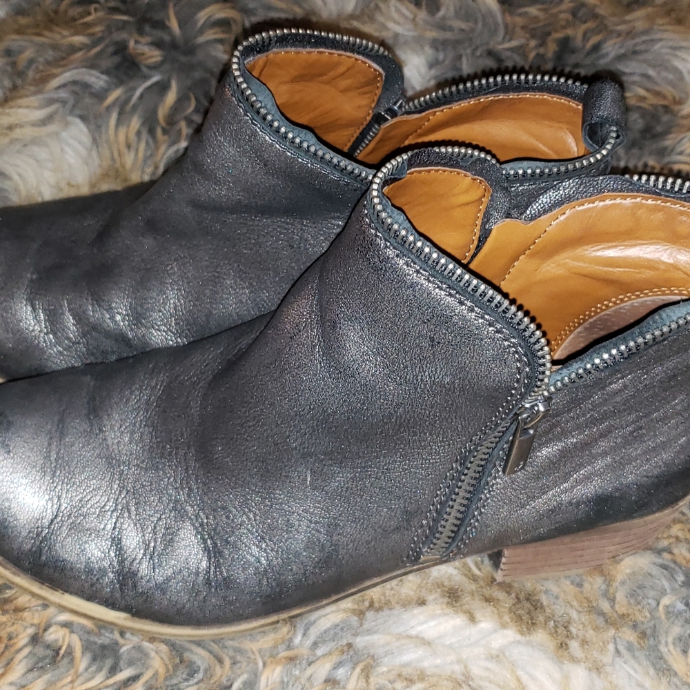 SOLD Lucky Brand distressed ankle boots women's 9.5